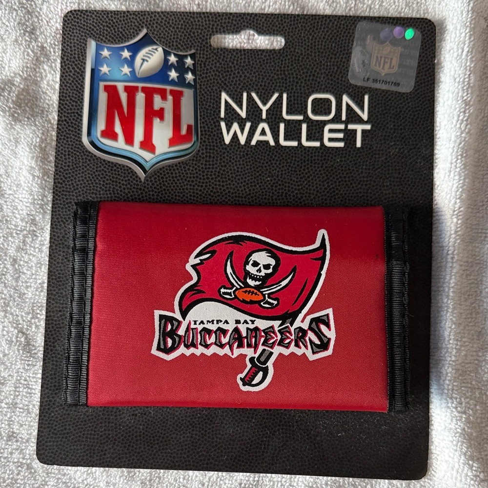 NFL nylon wallet 
Tampa Bay Buccaneers 
NWT